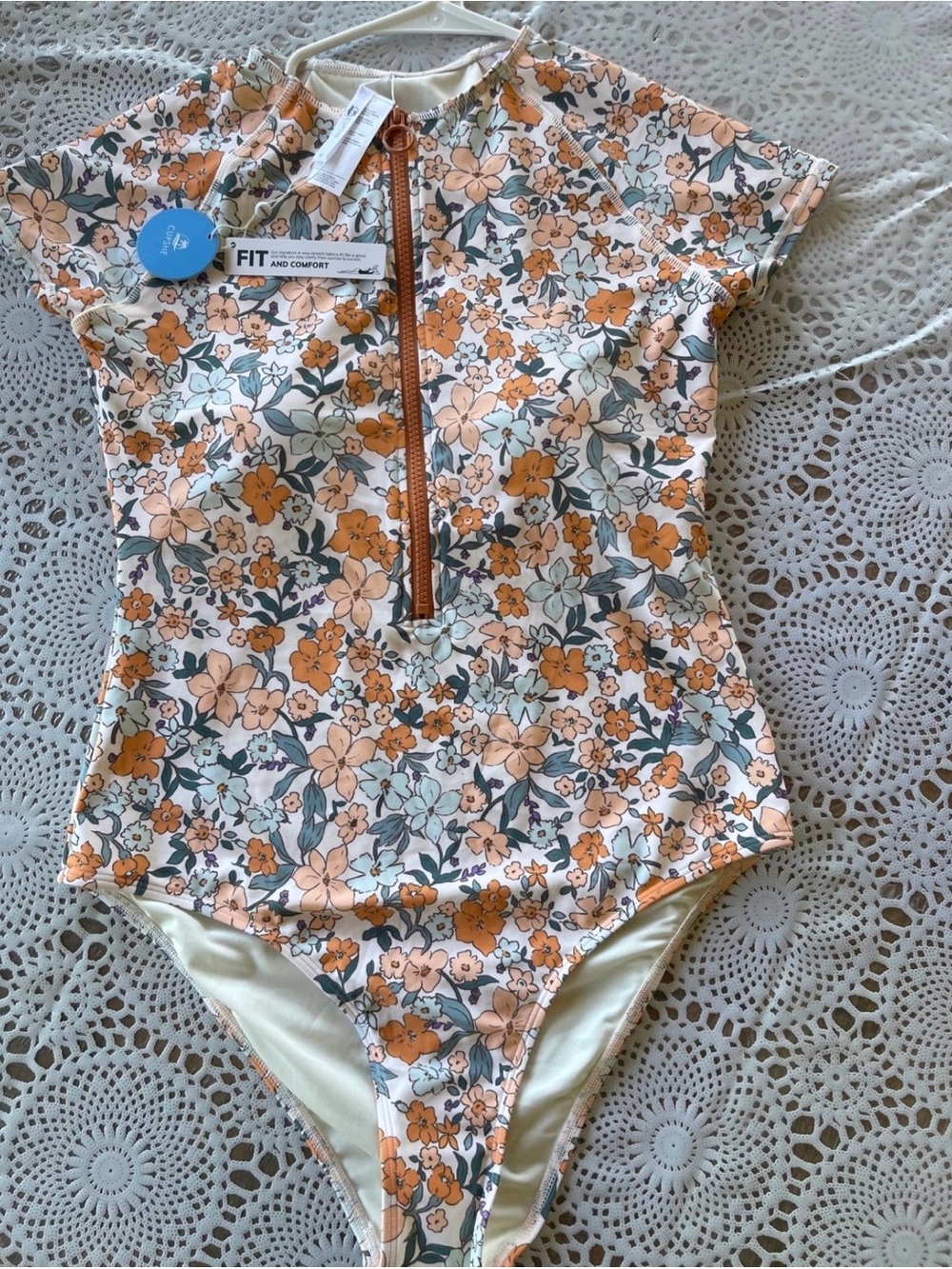 Cupshe one piece swimsuit NWT Medium